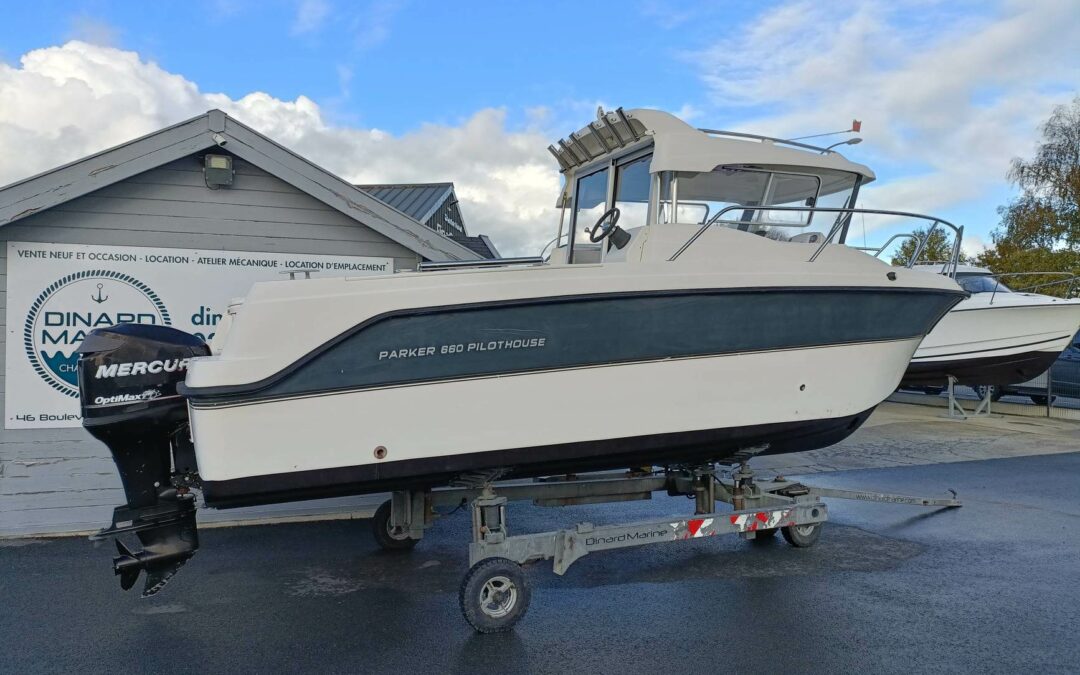 Parker 660 Pilothouse millésime 2012 + Mercury 125 Optimax