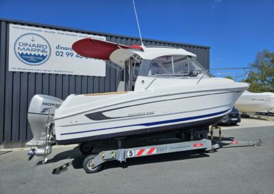 Bénéteau Antarès 680 millésime 2011 + Honda 115 Cv