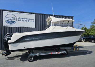 Parker 660 Pilothouse millésime 2012 + Mercury 150 cv