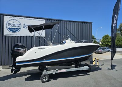 Quicksilver Activ 555 Open millésime 2013 + Mercury 100 Cv